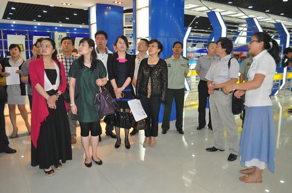 全心打造持久有效的食品安全体系——青岛市政协委员在尊龙中国官网药业集团召开食品安全论坛